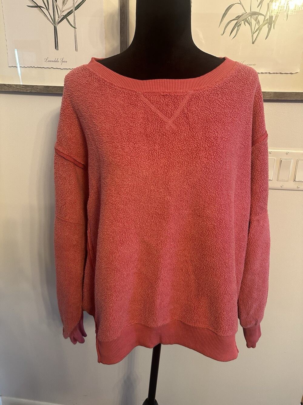 American Eagle Oversized Fleece Sweatshirt~This Feels Seriously Huggable~Size XS